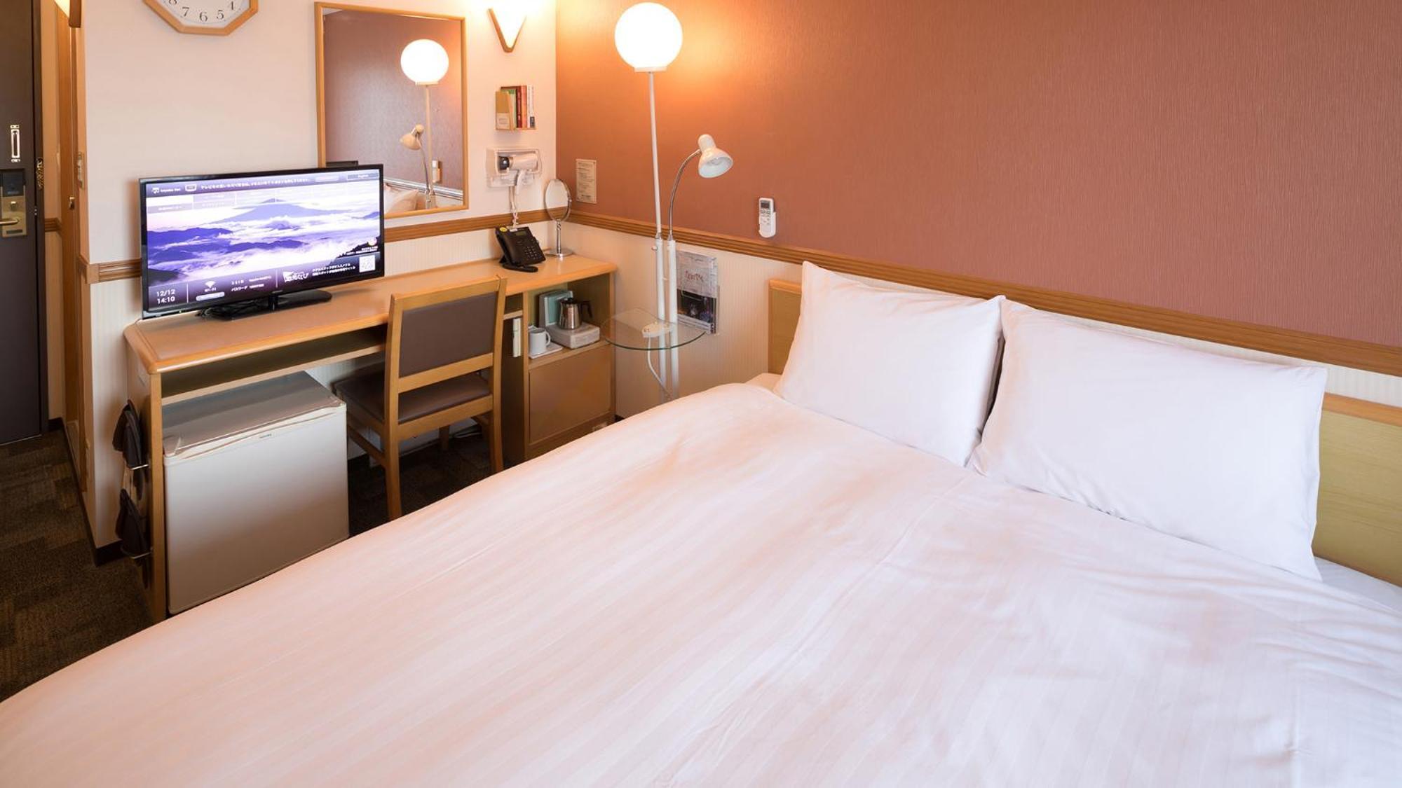 Toyoko Inn Fujisan Numazu Eki Kita Guchi No 2 Pokoj fotografie